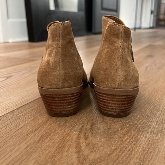 Leather Tan Suede Bootie 1. State, Size 7 - Picture 4 of 6